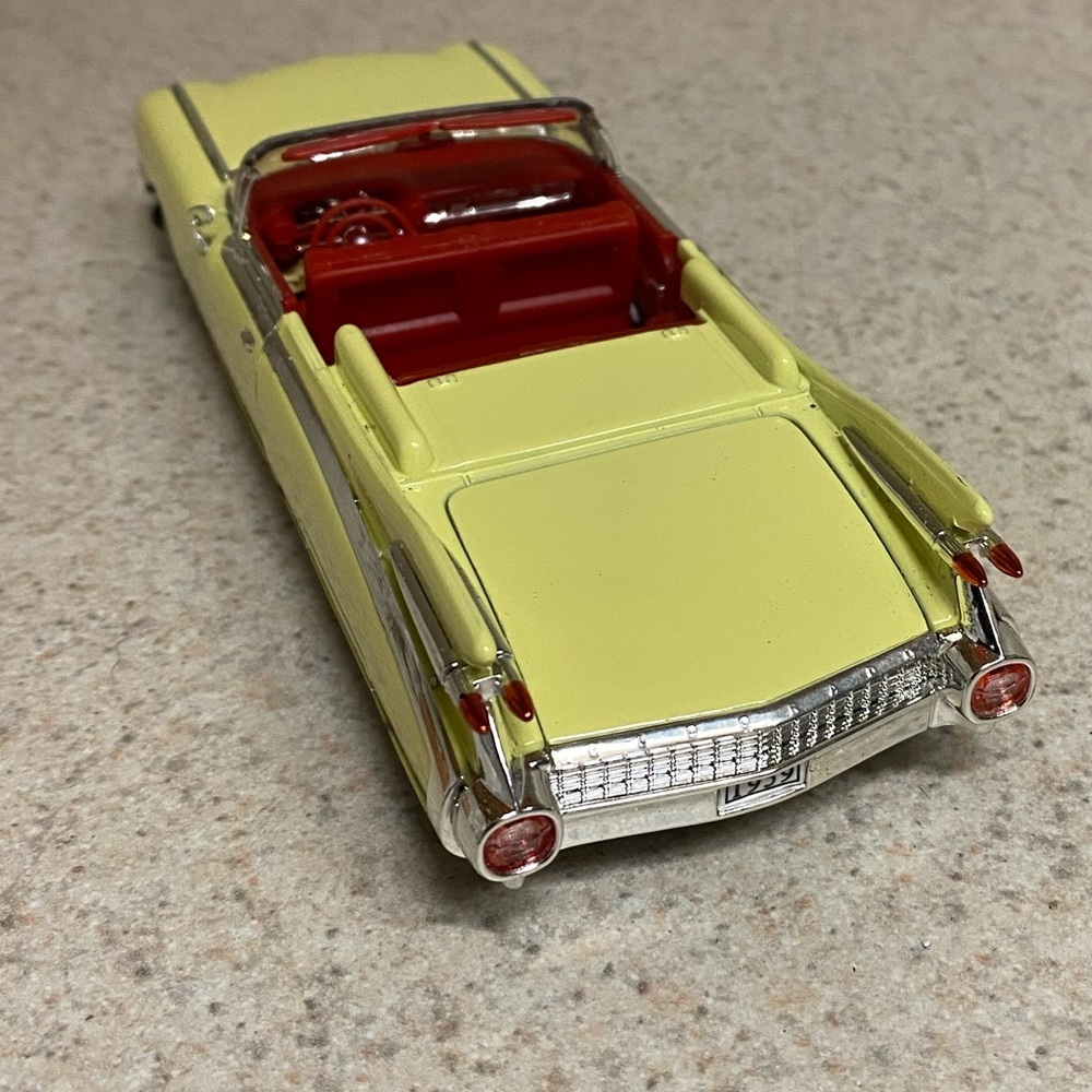 1959 Cadillac Eldorado Biarritz Convertible Diecast 1:32 Classic Car Collectible - Picture 3 of 7